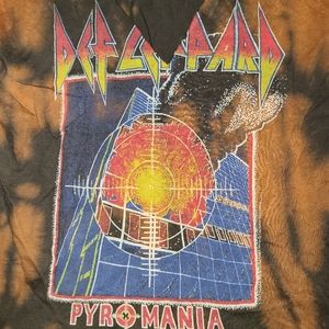 Vintage Def Leppard Pyromania Cut-Out Shirt